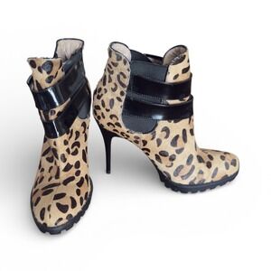 Rachel Roy Leopard Print Stiletto Ankle Boots Black Patent Straps Buckles Size 6